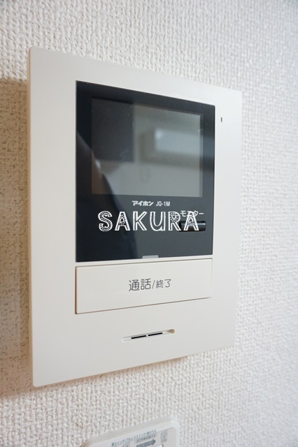 セキュリティ　女性の方でも安心のモニター付きインターフォン♪