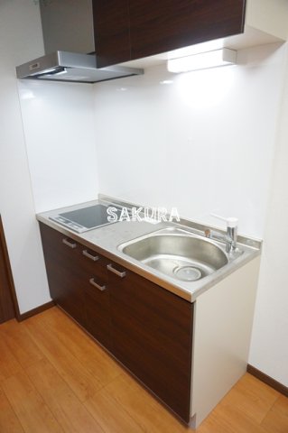 キッチン　広々使える快適な調理スペースです♪