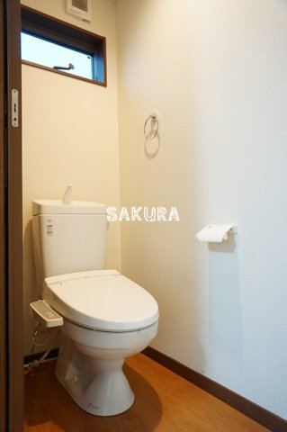 トイレ　嬉しい温水洗浄便座♪