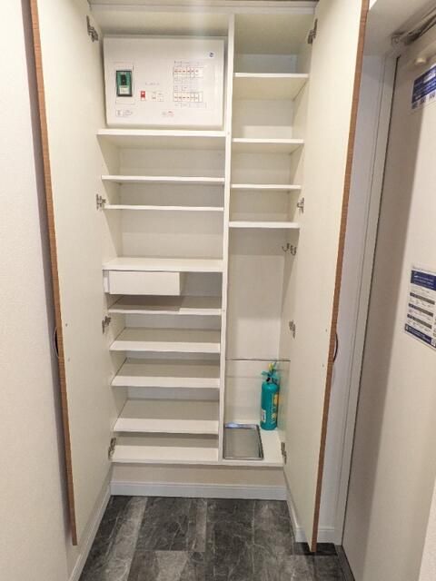 収納