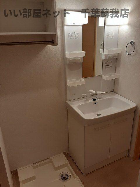 洗面設備　コンパクトで使いやすい洗面所