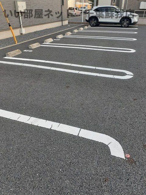 駐車場　駐車スペースもあります