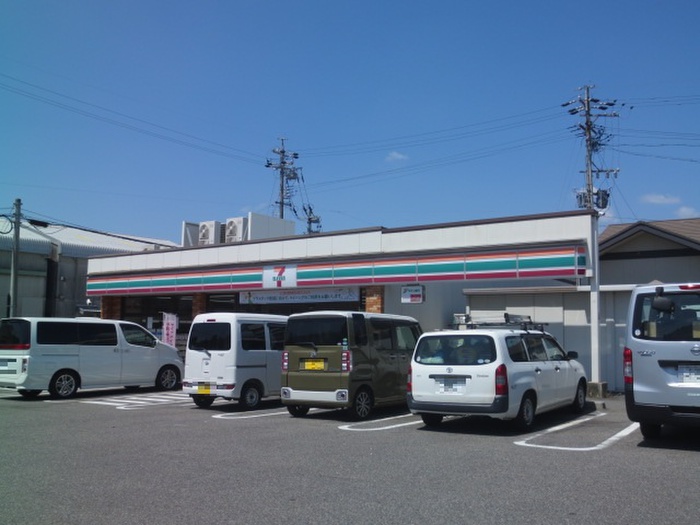 コンビニ　セブンイレブン名古屋寛政町6丁目店（コンビニ）まで579m