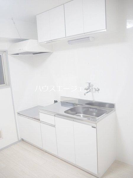 キッチン　２口ガスコンロ設置可の広々キッチンです。