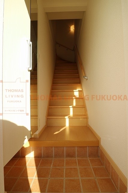 玄関　・同系タイプ参考写真