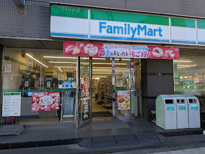 コンビニ　ファミリーマート 新川中央大橋店（コンビニ）まで69m