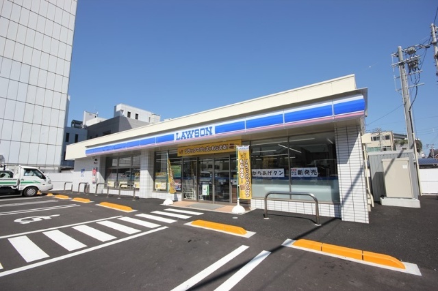 コンビニ　ローソン徳島西大工町二丁目店（コンビニ）まで412m