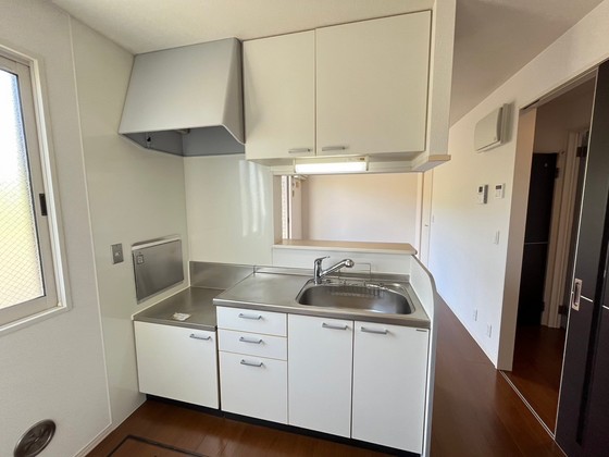 キッチン　※別部屋の写真です
