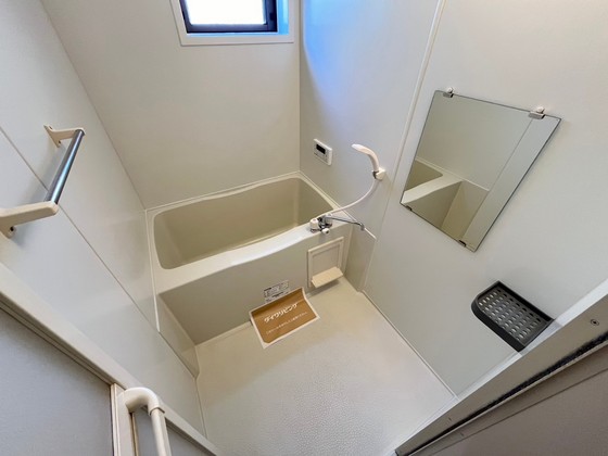 バス・シャワールーム　※別部屋の写真です