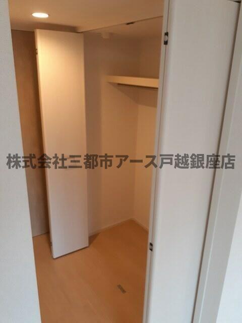収納　ウエスト　シックス
