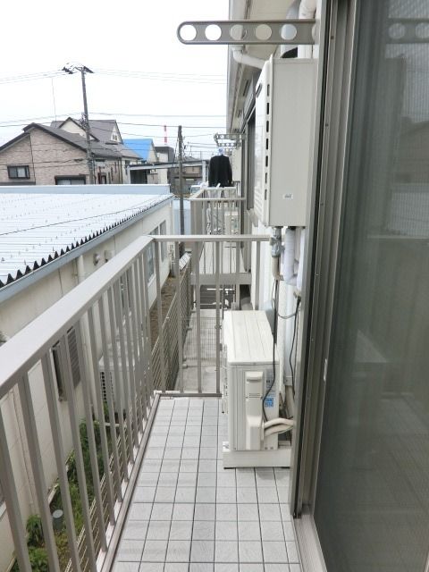 バルコニー　洗濯物もたくさん干せます