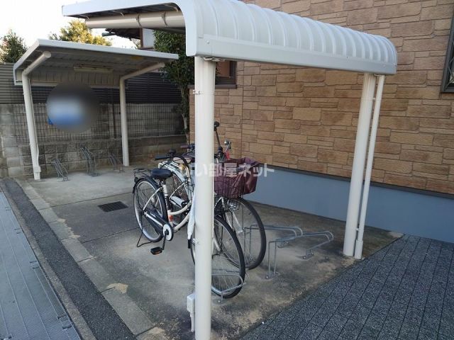 地下鉄中央線 長田駅 徒歩9分 2階建 築22年の外観写真