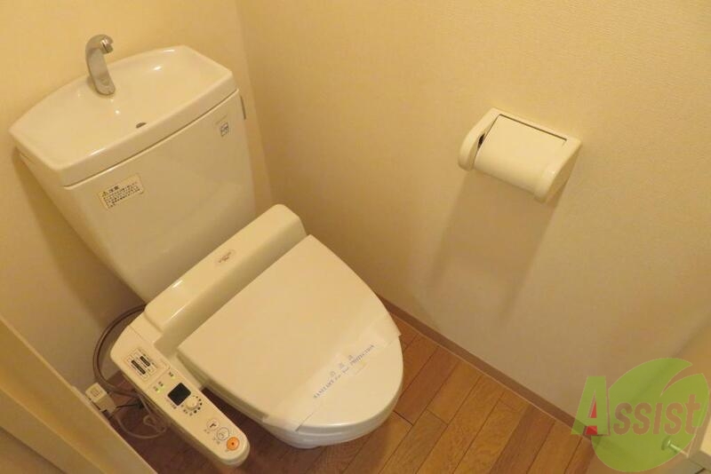 トイレ　トイレは広すぎず、狭すぎない感じですよー。