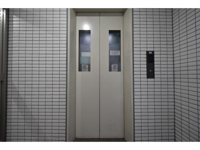 ＪＲ関西本線 奈良駅 徒歩17分 6階建 築30年の外観写真