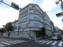 病院　世田谷中央病院（病院）まで207m