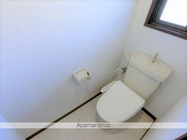 ロイヤルM42のトイレ写真