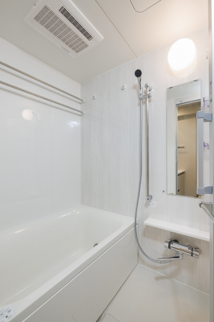バス・シャワールーム　※写真は同タイプ住戸です。