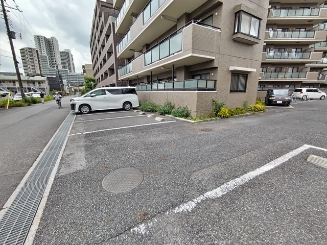 駐車場　駐車場※要空確認