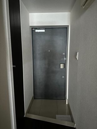 AXAS西新宿の玄関写真