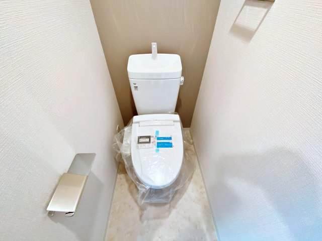 近鉄けいはんな線 荒本駅 徒歩10分 12階建 築1年のトイレ写真