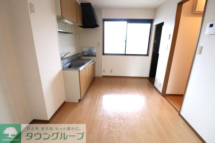 居室・リビング　お問合せはタウンハウジングまで！※現地待合わせ相談可能！