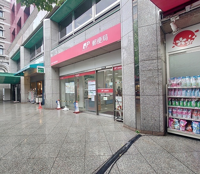 郵便局　横浜中華街郵便局（郵便局）まで218m