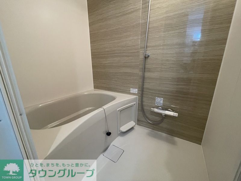 西武池袋線 大泉学園駅 バス乗車時間：7分 最寄りバス停で下車 徒歩7分 3階建 築1年の風呂写真