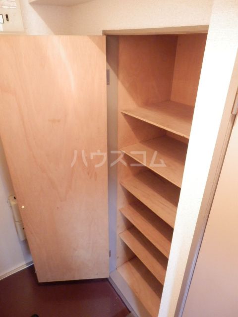 サンクレスト武蔵藤沢の玄関写真