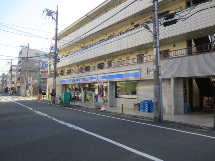 コンビニ　ローソン（コンビニ）まで202m