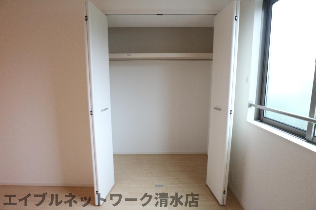 収納　たっぷりとした収納スペースです