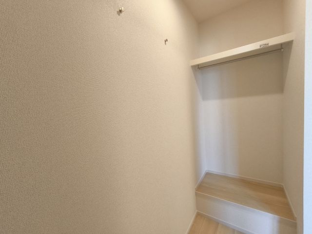 ＪＲ仙石線 多賀城駅 バス乗車時間：15分 最寄りバス停で下車 徒歩5分 2階建 築2年の内装写真