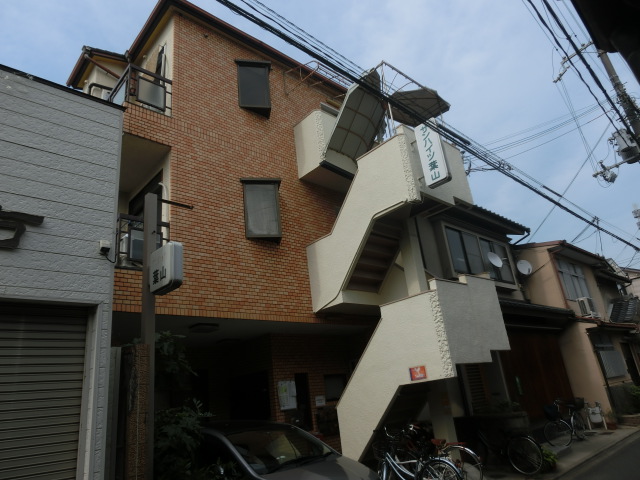 サンハイツ葉山の外観写真