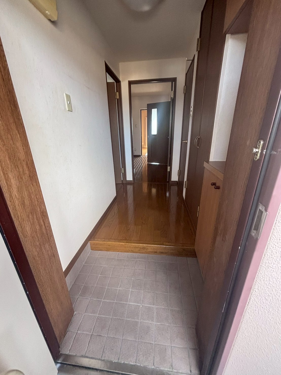 グランペールマンションの玄関写真