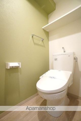 地下鉄七隈線 渡辺通駅 徒歩12分 13階建 築5年のトイレ写真