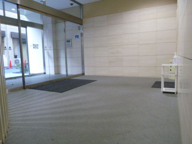 都営大江戸線 麻布十番駅 徒歩2分 9階建 築22年の外観写真