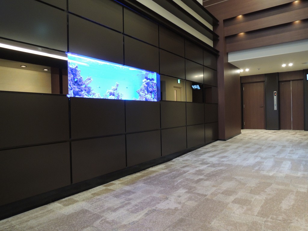建物外観　エントランス