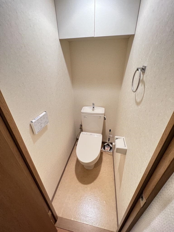 近鉄奈良線 河内花園駅 徒歩4分 7階建 築25年のトイレ写真