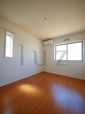 その他部屋・スペース　綺麗なフローリングです！