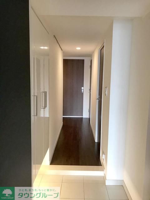 玄関　※写真は同タイプ住戸です。