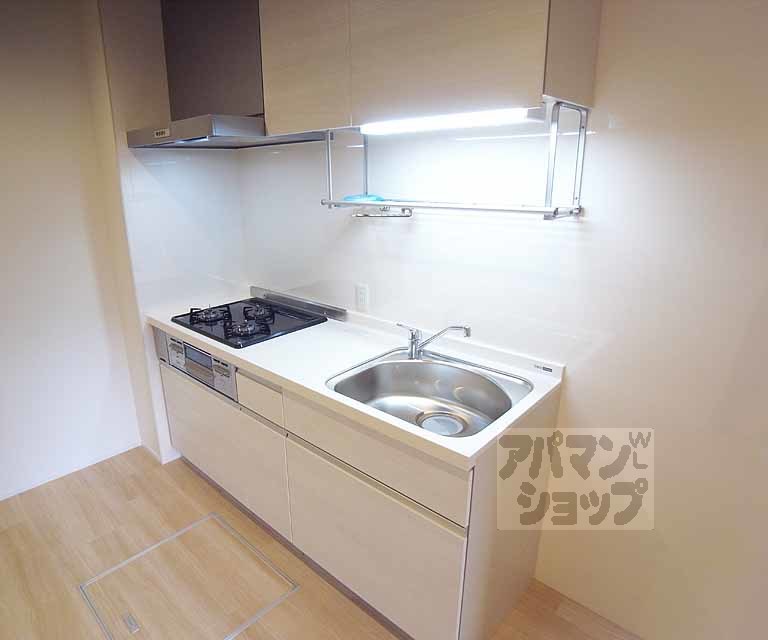 京阪宇治線 観月橋駅 徒歩8分 3階建 築9年のキッチン写真