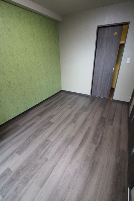 シェル中野弥生町の居間写真