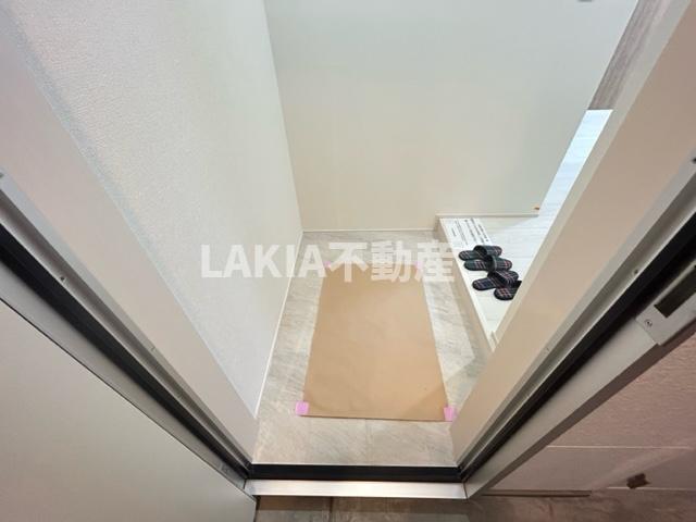 フジパレス駒川中野VI番館の玄関写真
