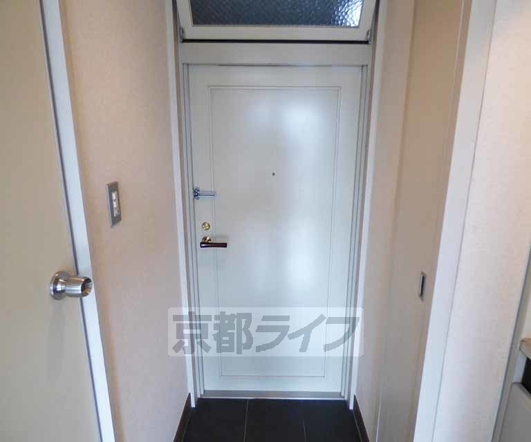 玄関　玄関です。