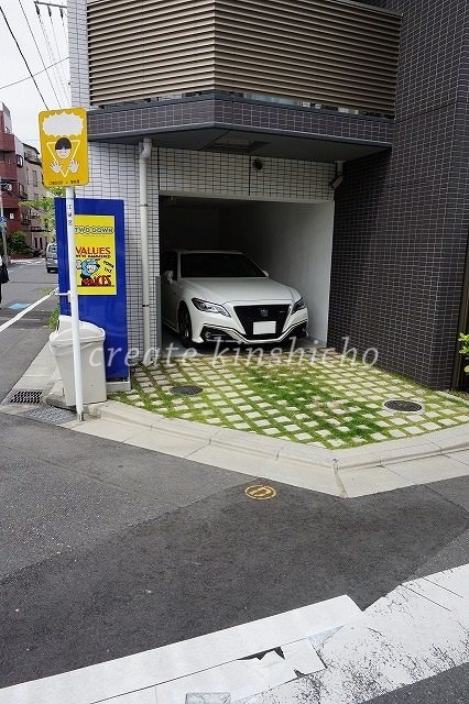 駐車場　駐車場
