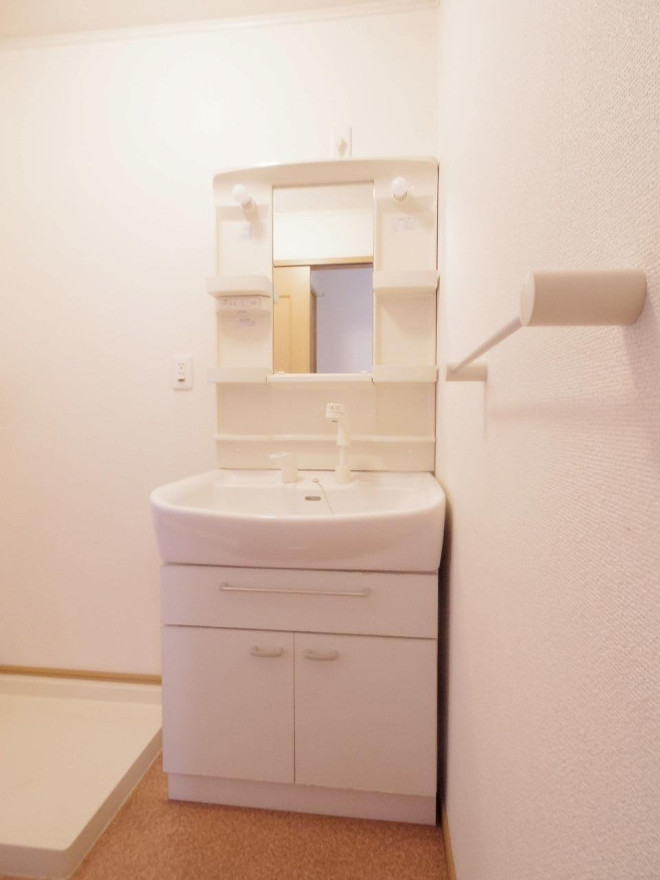洗面設備　※同仕様写真です