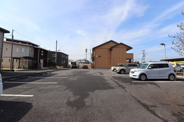 駐車場　駐車場