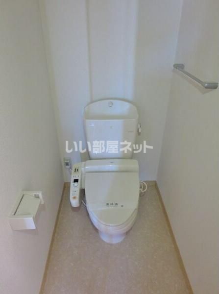 東武伊勢崎線 新伊勢崎駅 徒歩34分 2階建 築23年のトイレ写真