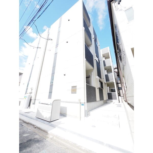 建物外観　外観　オートロック付　宅配ＢＯＸ有り