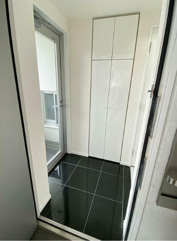 玄関　※他部屋、参考写真※