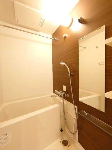 バス・シャワールーム　別部屋参考写真